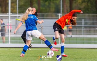 VV LEO MO17-1 9-tal vs Hoogeveen MO17-1 9-tal 6 mei 2026 - © Sportief Assen